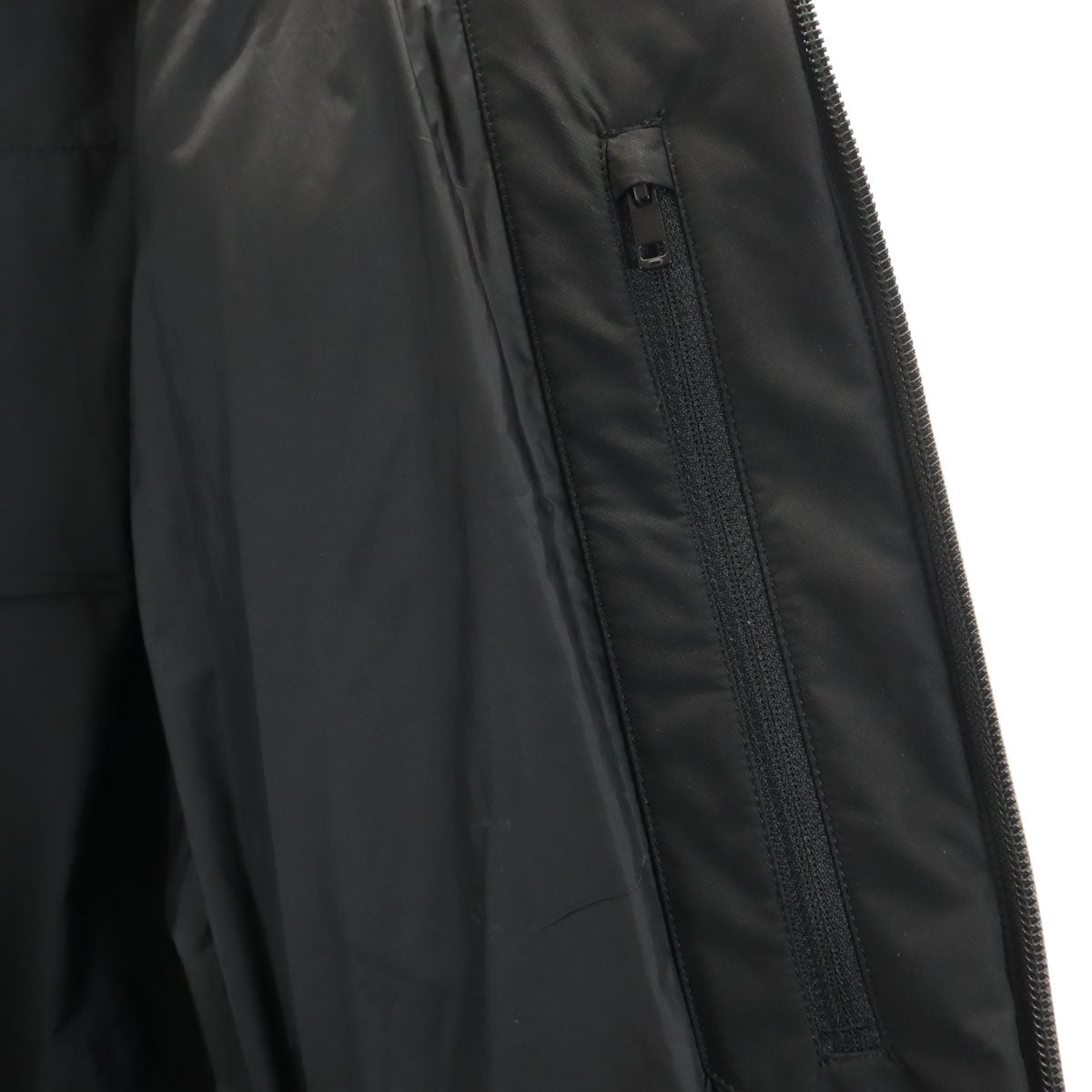 UNIQLO ユニクロ シームレス ダウンパーカー M ブラック 3Dカット メンズ