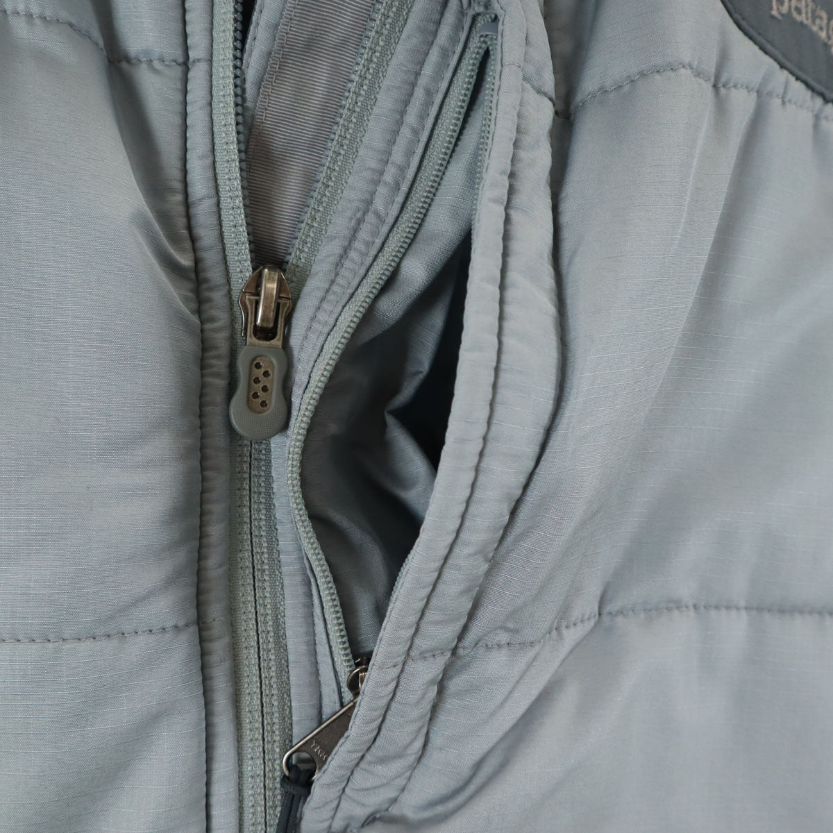 patagonia パタゴニア パフライダー 中綿ジャケット S グレー 29451F6 アウトドア メンズ