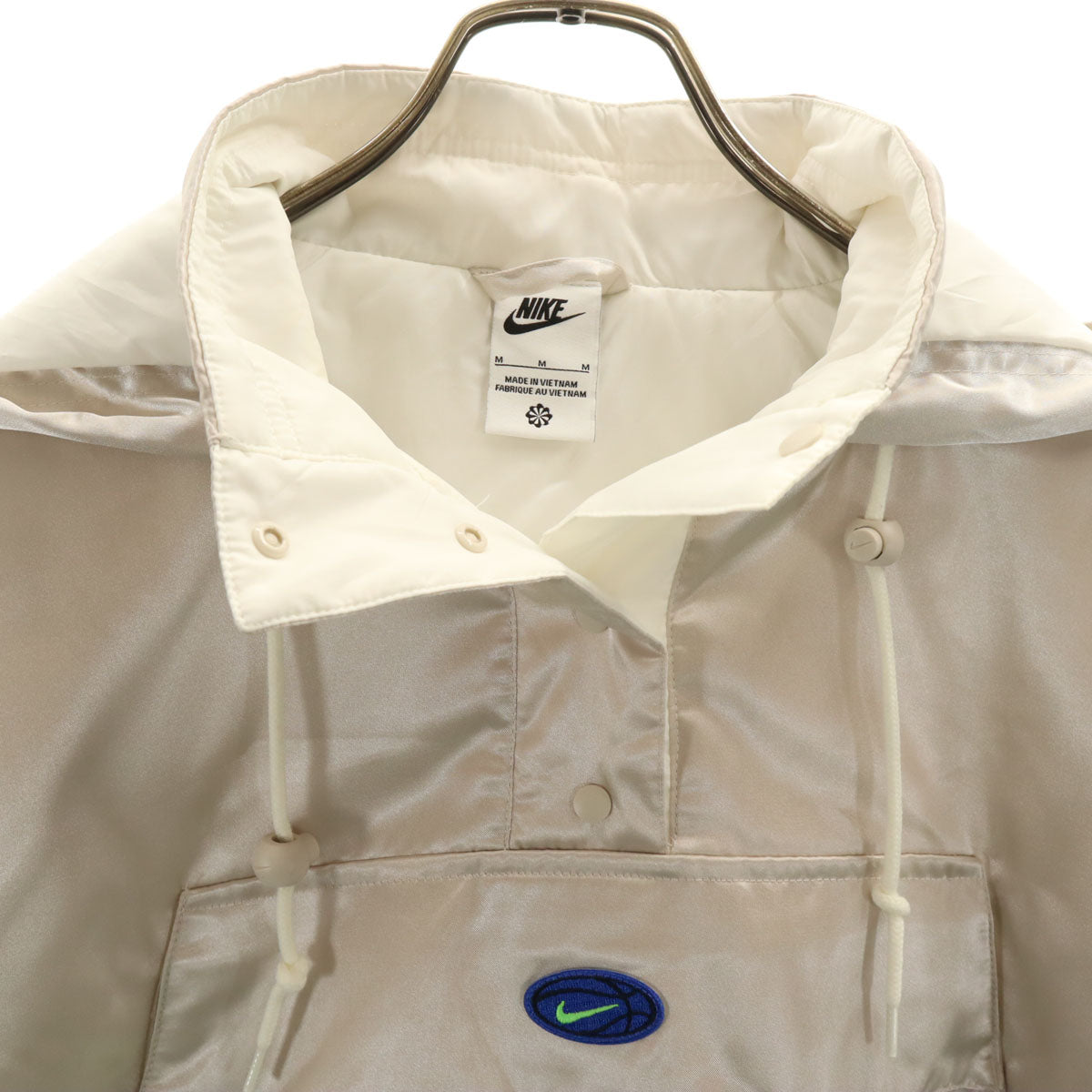 NIKE ナイキ バックロゴ ウーブン アノラックパーカー M アイボリー ジャケット プルオーバー フーディー レディース