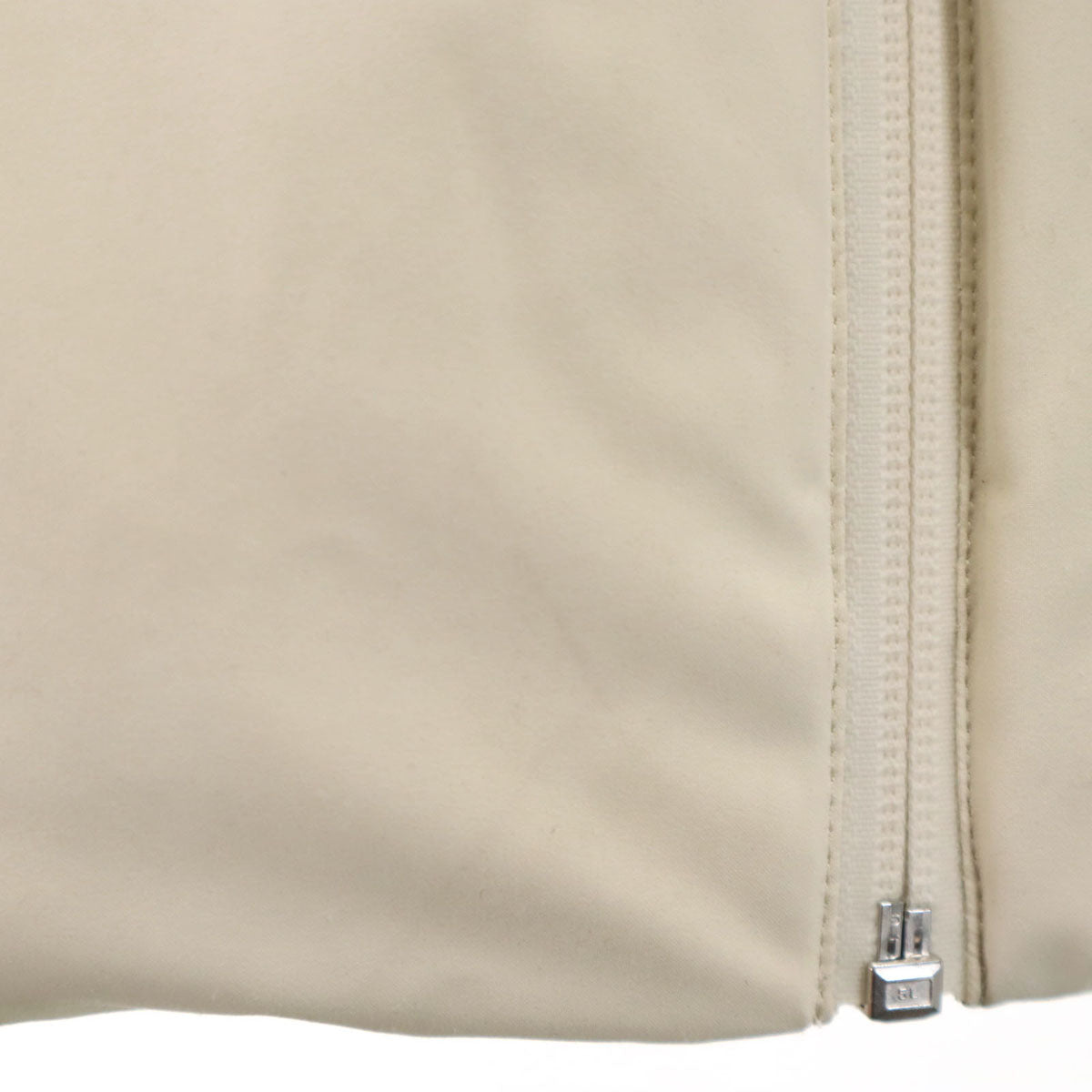 UNIQLO ユニクロ シームレス ダウンパーカー M アイボリー レディース