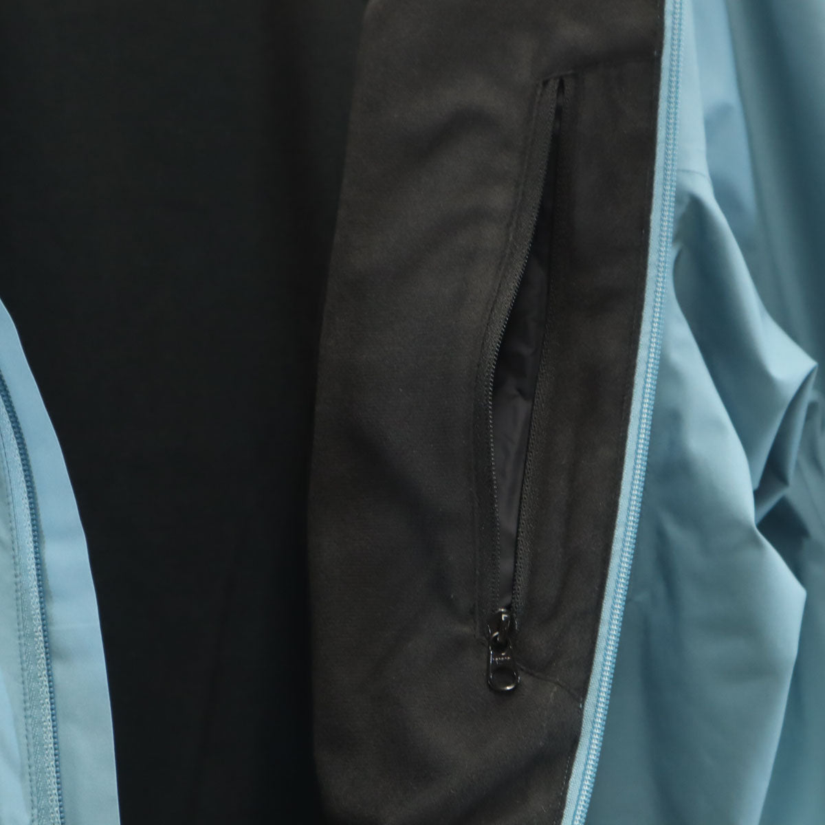 未使用 ARC'TERYX アークテリクス ソラノ ジャケット M 水色 アウトドア メンズ