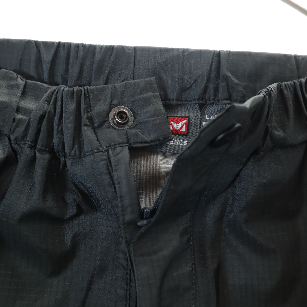 MILLET ミレー レインジャケット 上下 セットアップ M クリーム 収納袋付き アウトドア レディース