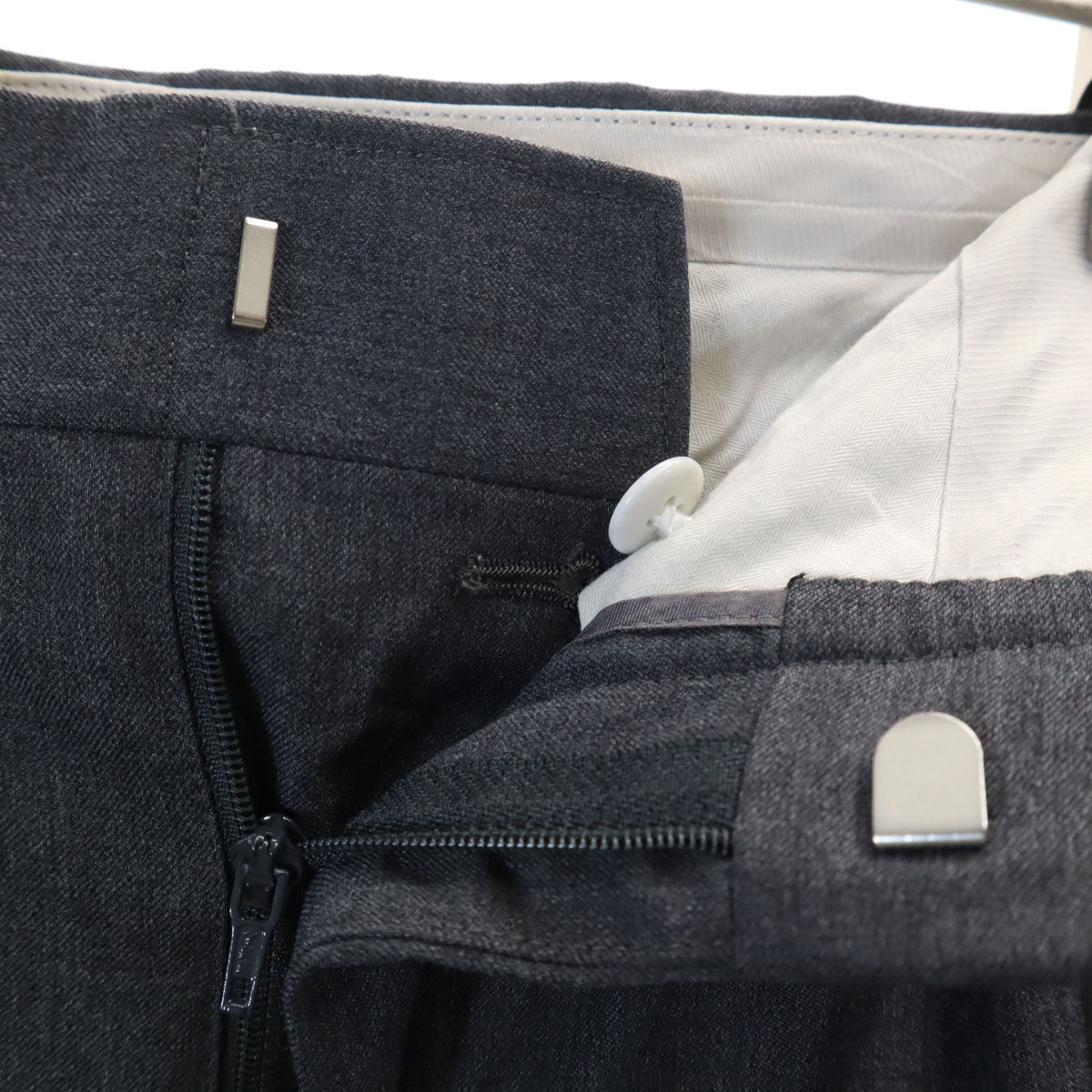 BURBERRY LONDON バーバリーロンドン 日本製 スーツ 上下 セットアップ BB5/BB4 チャコールグレー 三陽商会 メンズ