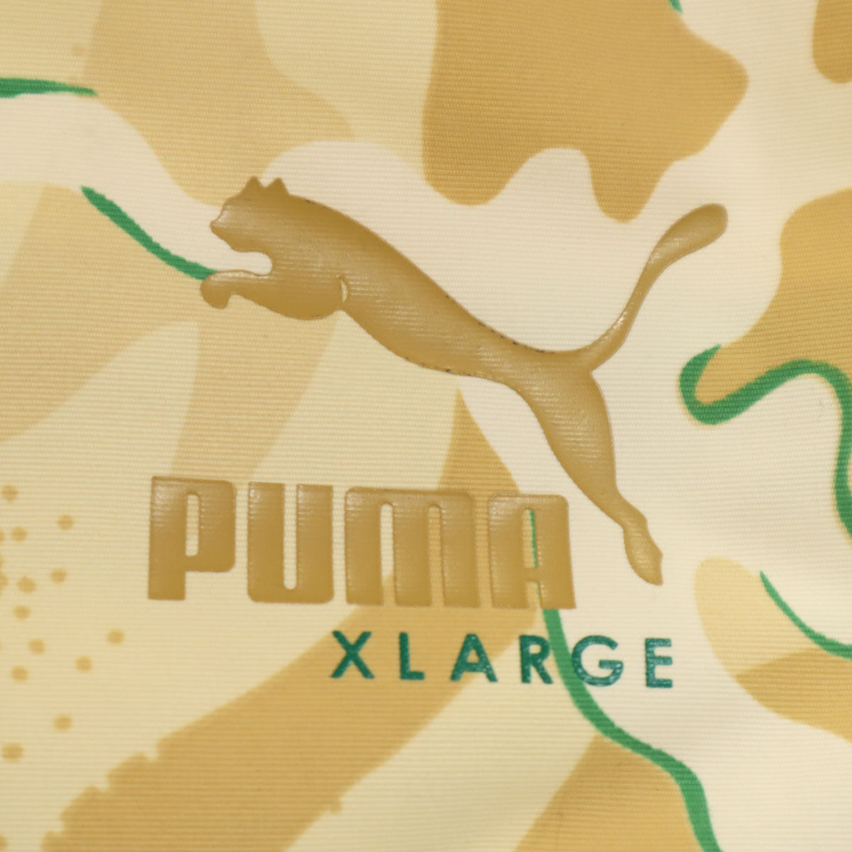 PUMA プーマ XLARGE コラボ カモフラ柄 マウンテンパーカー XL クリーム系 迷彩 メンズ