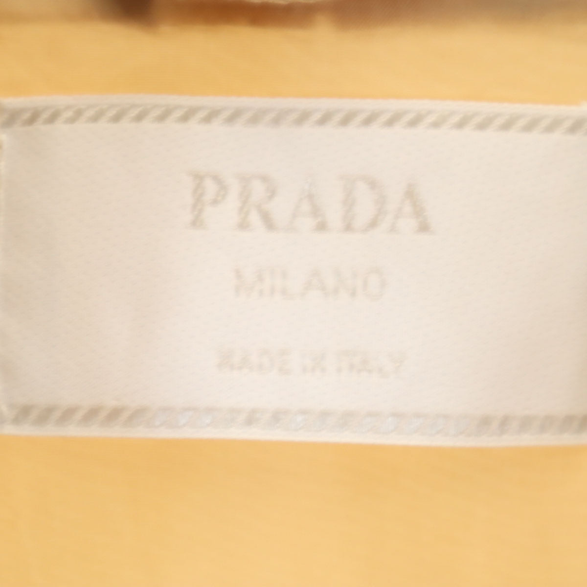 PRADA プラダ イタリア製 ナイロンジャケット M ベージュ レディース