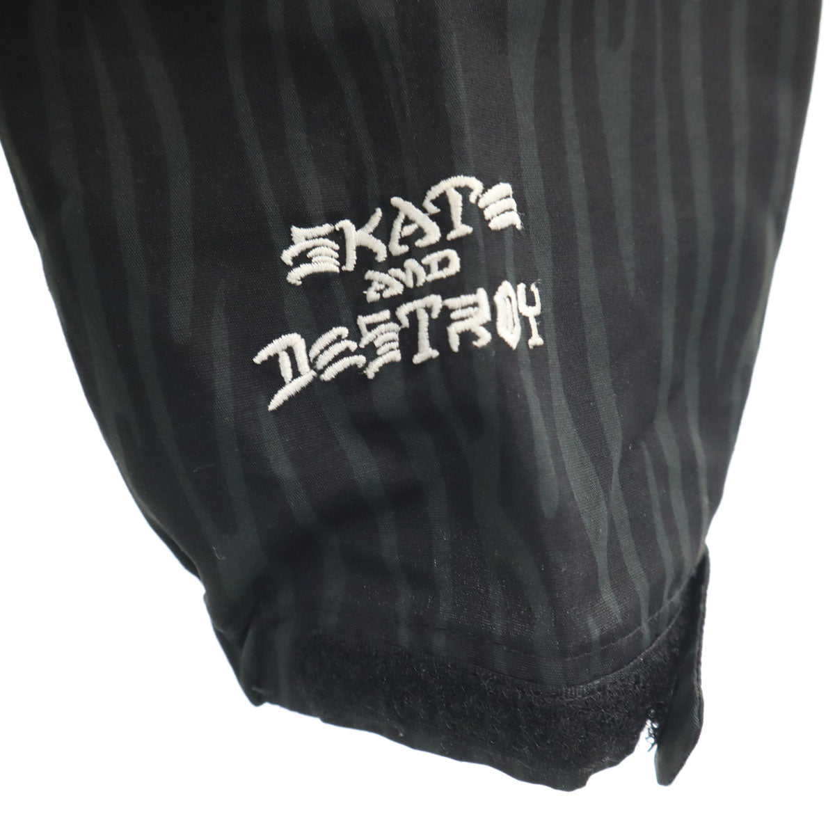 Columbia コロンビア THRASHER スラッシャー コラボ 総柄 マウンテンパーカー XL ブラック アウトドア メンズ