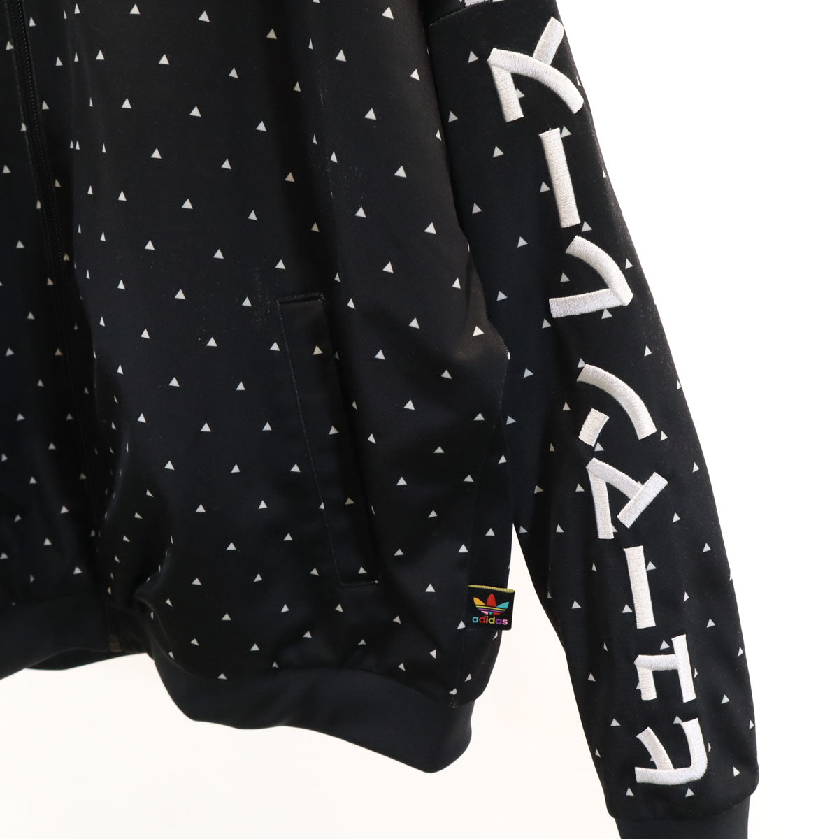 adidas アディダス Pharrell Williams ファレルウィリアムス コラボ 総柄 トレフォイルロゴ トラックジャケット 3XOT ブラック ジャージ ビックサイズ レディース