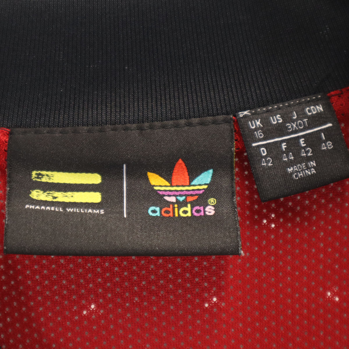 adidas アディダス Pharrell Williams ファレルウィリアムス コラボ 総柄 トレフォイルロゴ トラックジャケット 3XOT ブラック ジャージ ビックサイズ レディース