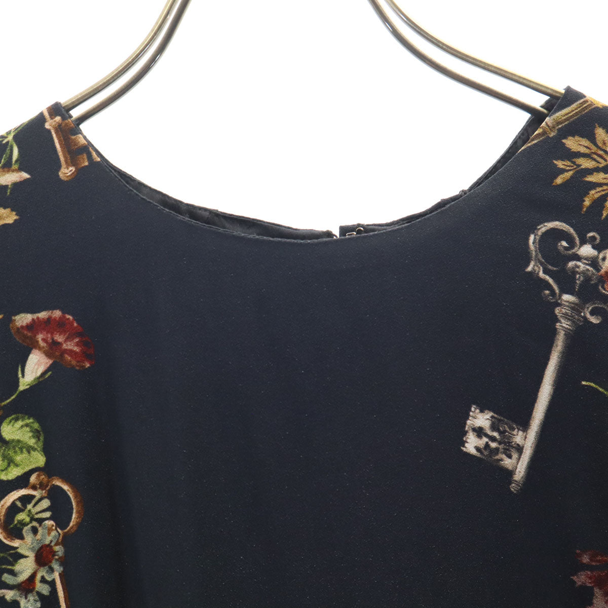 未使用 DOLCE&GABBANA ドルチェアンドガッバーナ イタリア製 花柄 ノースリーブ ミニワンピース 40 ブラック レディース