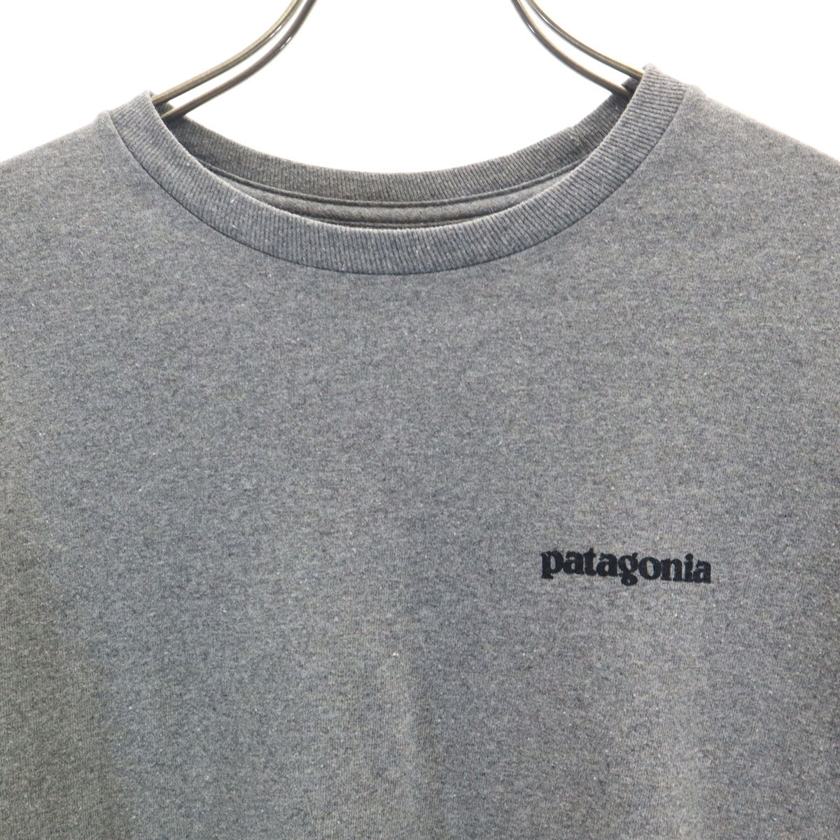 patagonia パタゴニア バックロゴ 長袖 Tシャツ S グレー 38518FA20 アウトドア ロンT メンズ