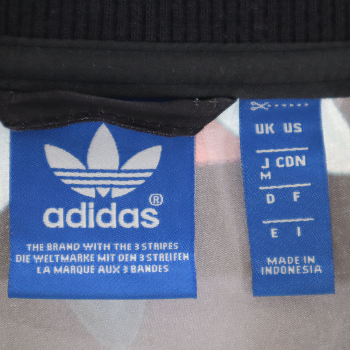 adidas アディダス 花柄 トレフォイルロゴプリント ブルゾン M ブラック系 レディース