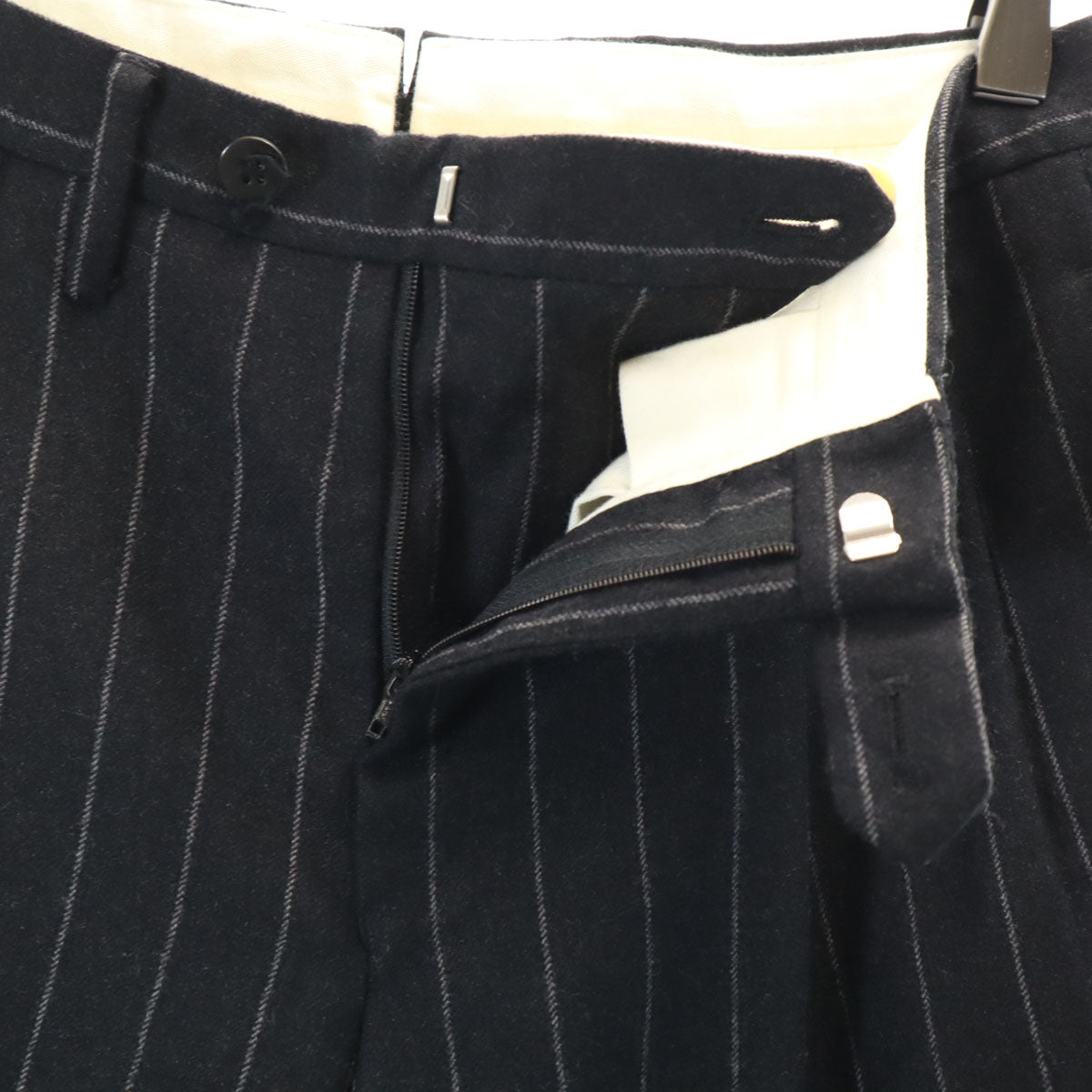 UNITED ARROWS ユナイテッドアローズ ソブリン ウール100% ストライプ柄 スーツ 上下 セットアップ 42 黒系 SOVEREIGN メンズ