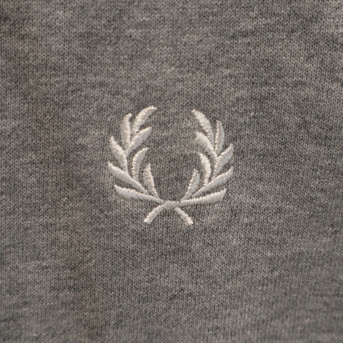 未使用 FRED PERRY フレッドペリー 長袖 スウェットパーカー L グレー プルオーバー メンズ