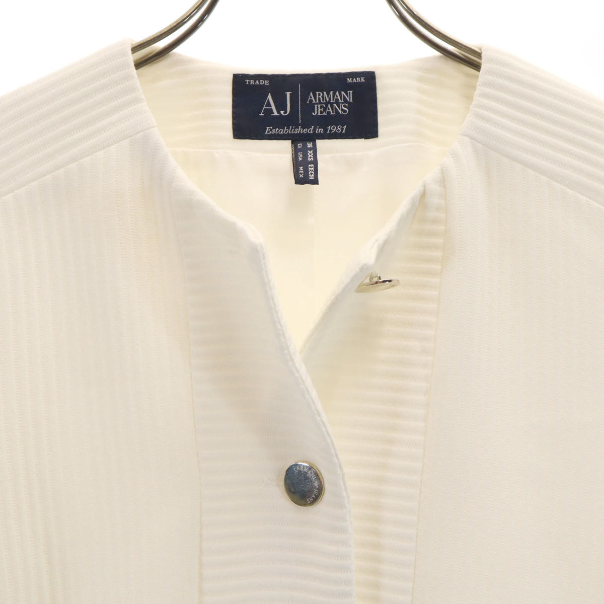 ARMANI JEANS アルマーニジーンズ ノーカラージャケット 36 アイボリー レディース