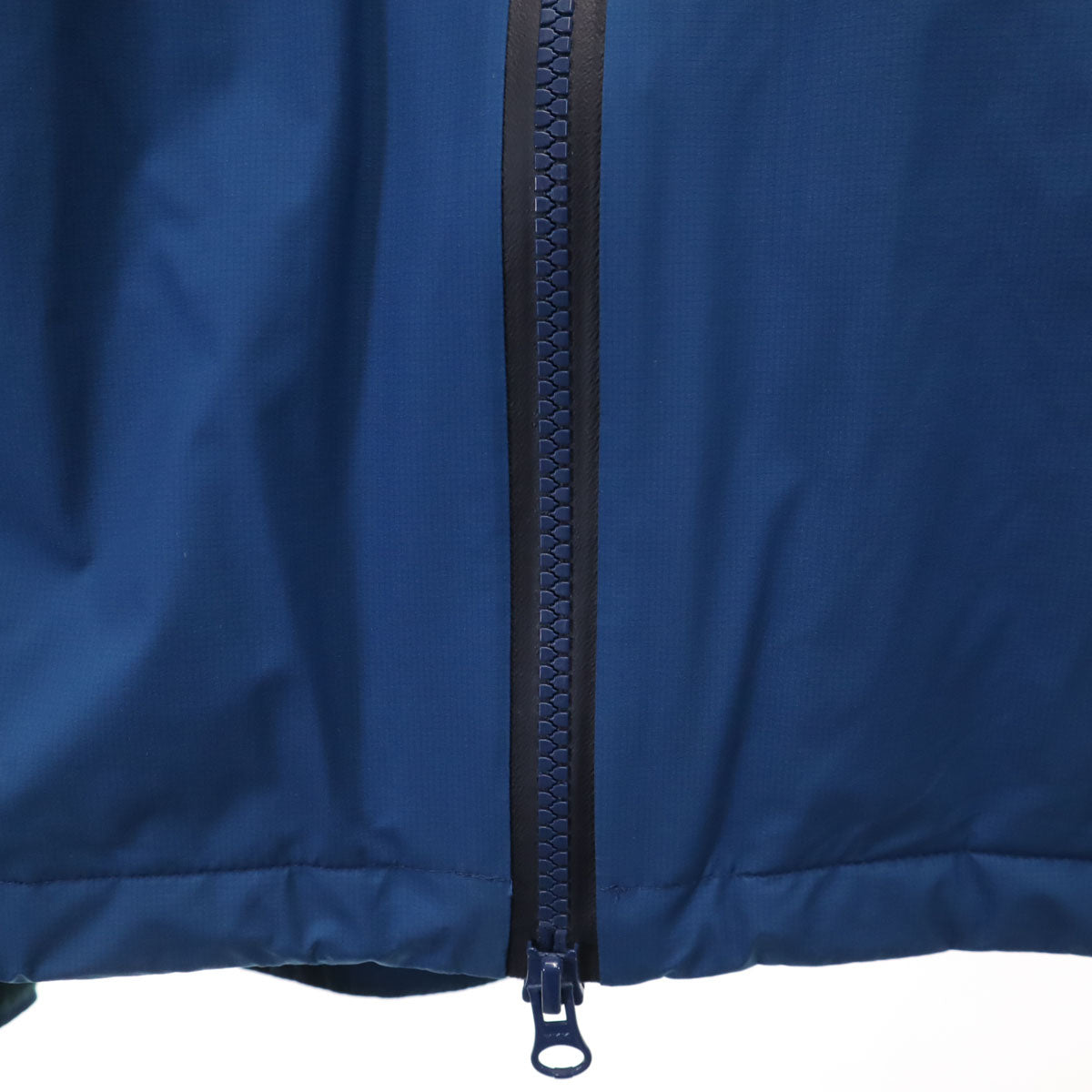 THE NORTH FACE ノースフェイス ゴアテックス マウンテンインサレーション ジャケット M ネイビー NY17107 アウトドア 中綿 メンズ