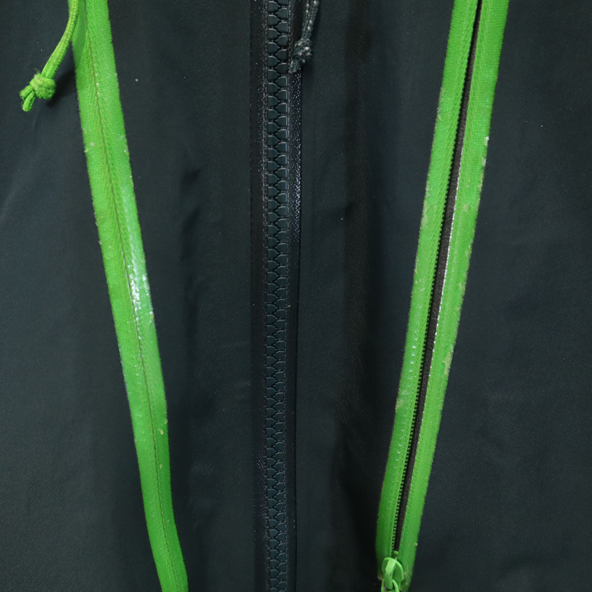 ARC'TERYX アークテリクス カナダ製 Alpha SV ジャケット L 深緑 アウトドア メンズ
