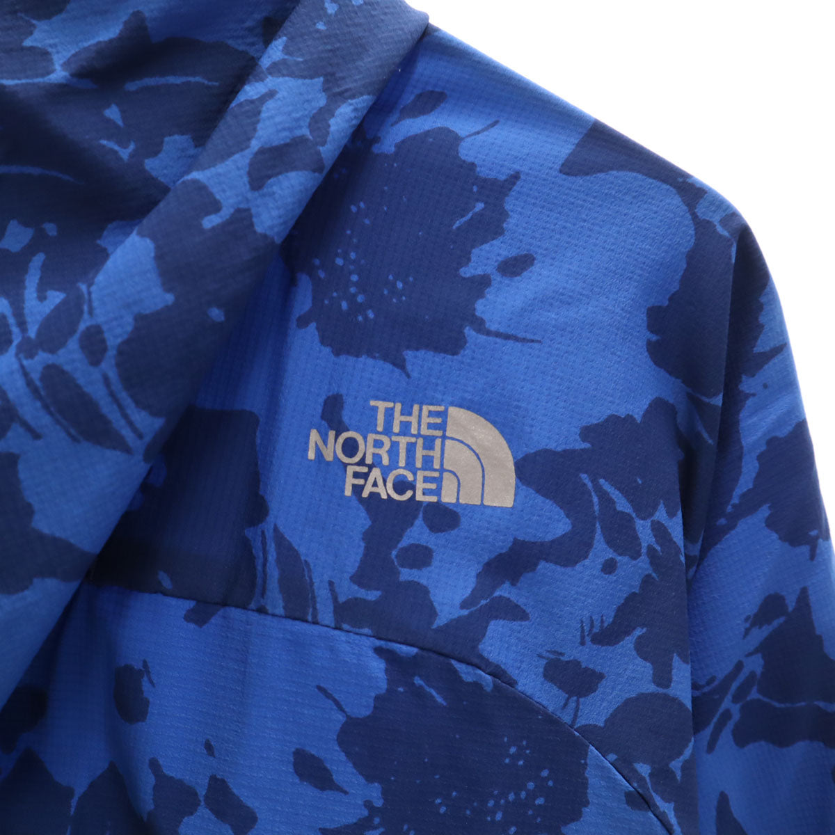 THE NORTH FACE ノースフェイス 総柄 ノベルティースワロウテイルベント フードジャケット L ブルー NPW21571 アウトドア レディース