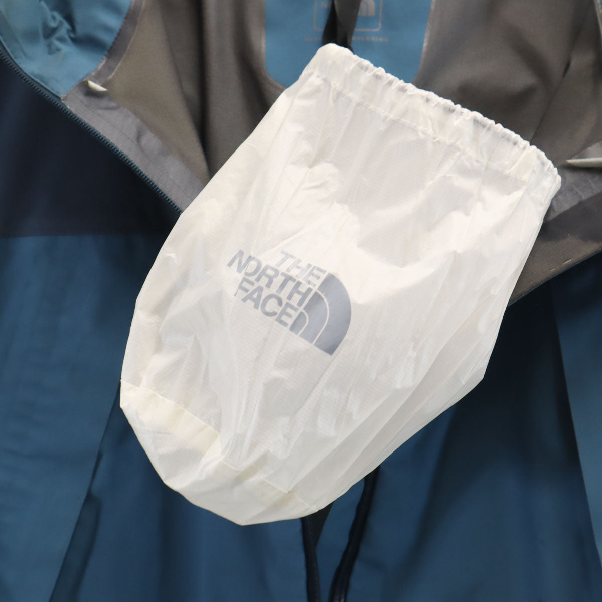 THE NORTH FACE ノースフェイス クライム ライト レインジャケット M コズミックブルー NP11503 アウトドア 収納袋付き メンズ
