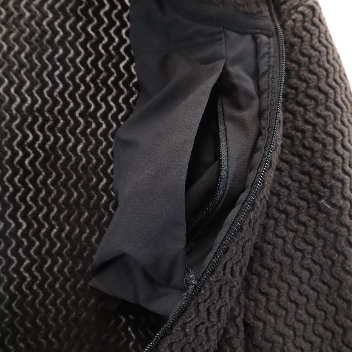 patagonia パタゴニア R1 長袖 R1 エアー ハーフジップ ウェア M ブラウンブラック系 40250SP24 アウトドア レディース
