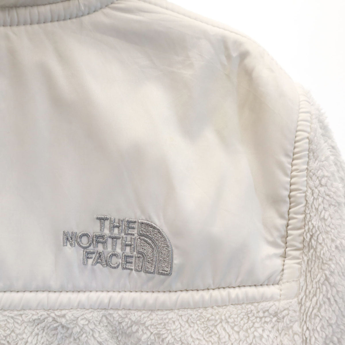 THE NORTH FACE ノースフェイス フリースジャケット S ホワイト TC3O アウトドア レディース