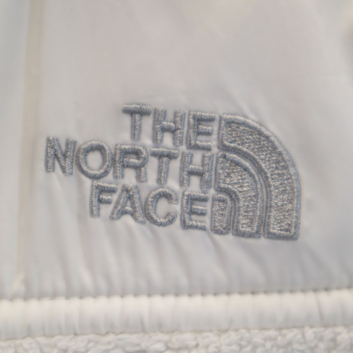 THE NORTH FACE ノースフェイス フリースジャケット S ホワイト TC3O アウトドア レディース