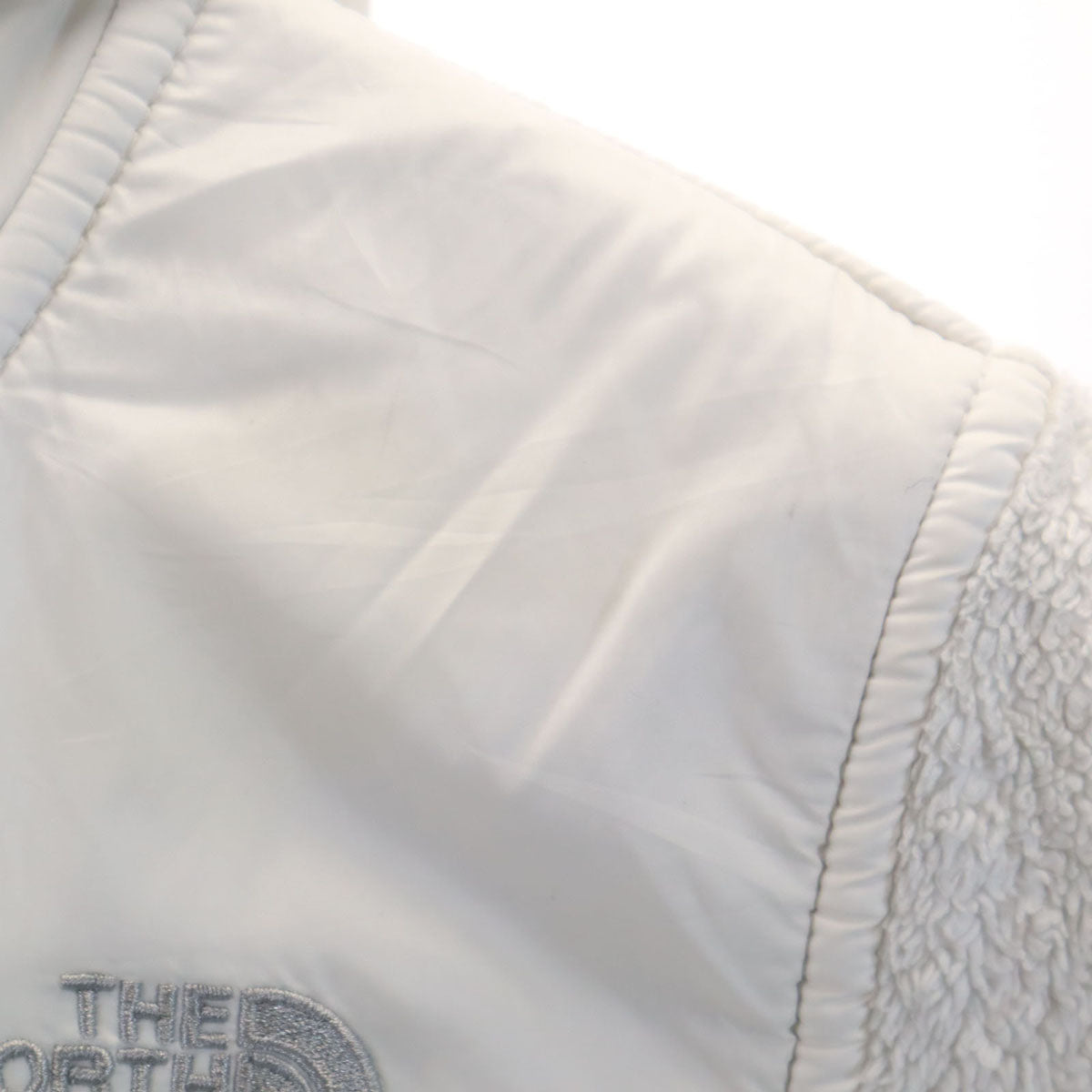 THE NORTH FACE ノースフェイス フリースジャケット S ホワイト TC3O アウトドア レディース