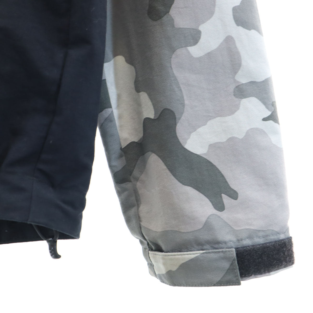 Columbia コロンビア 迷彩柄 ナイロンジャケット L ブラック フーディー アウトドア メンズ