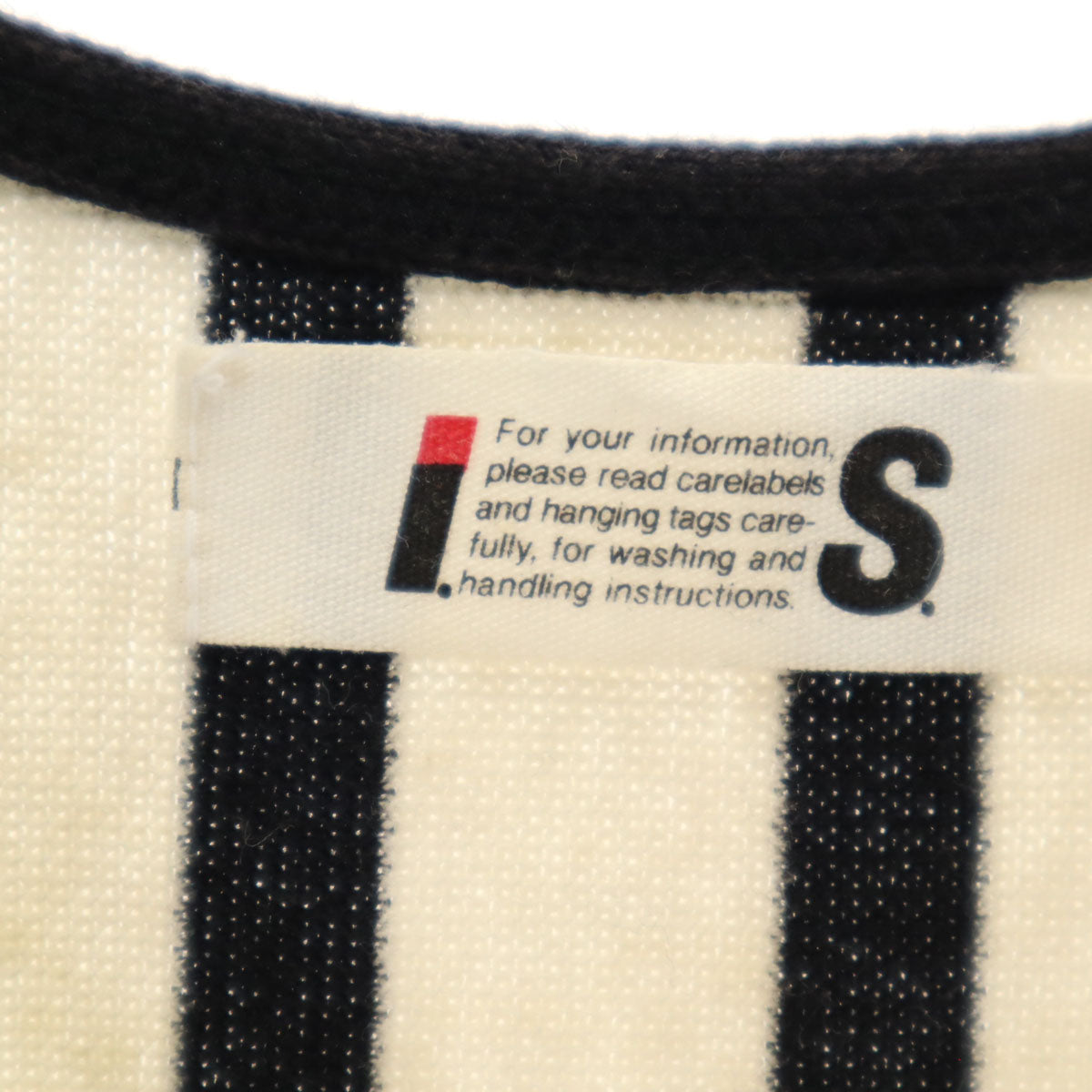 i.s. ISSEY MIYAKE アイエス イッセイミヤケ 90s 日本製 オールド ストライプ柄 ノースリーブ ニット 9 アイボリー レディース