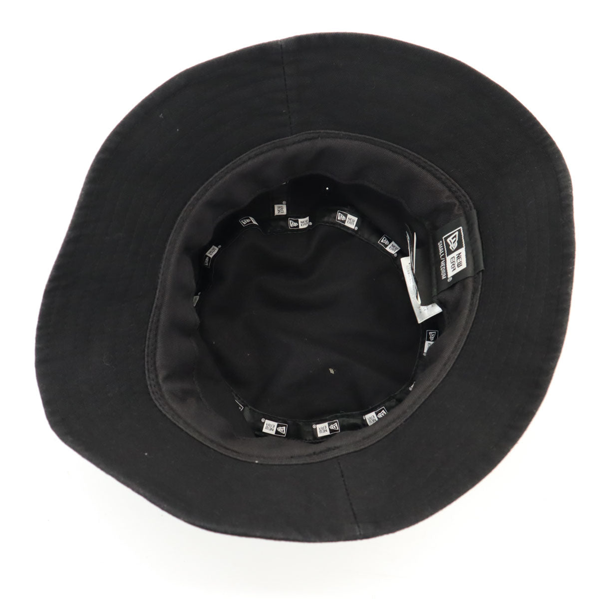 NEW ERA ニューエラ ロゴ刺繍 バケット ハット S-M ブラック 帽子 メンズ