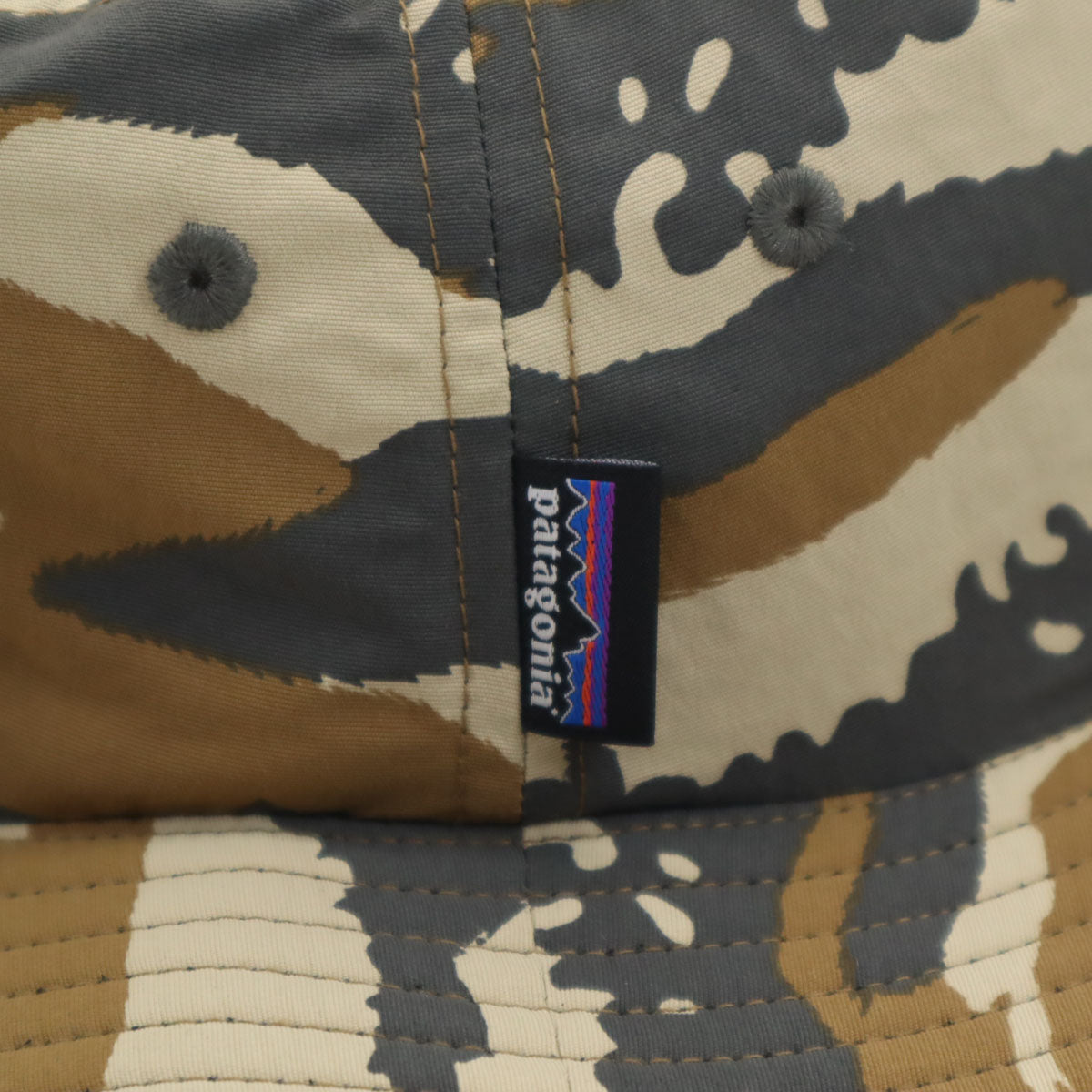 patagonia パタゴニア カモフラ柄 ボーイズ トリム ブリム ハット S ベージュ 帽子 迷彩 アウトドア 65931SP18 キッズ