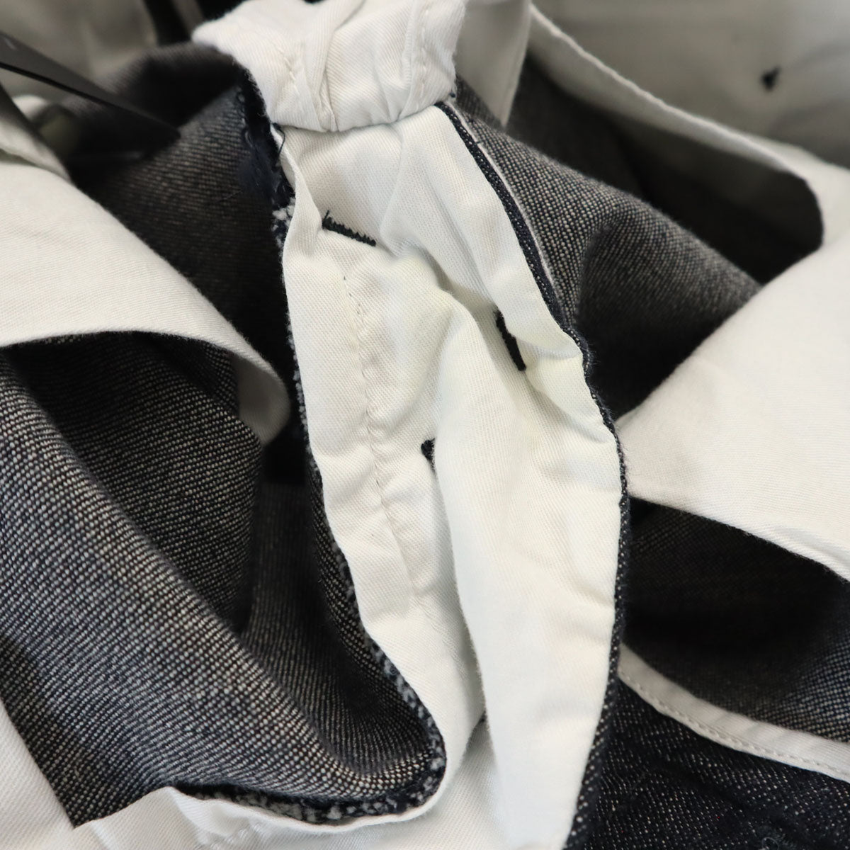 アースカルチャー ストレートデニムパンツ W29 グレー ボタンフライ ジーンズ メンズ