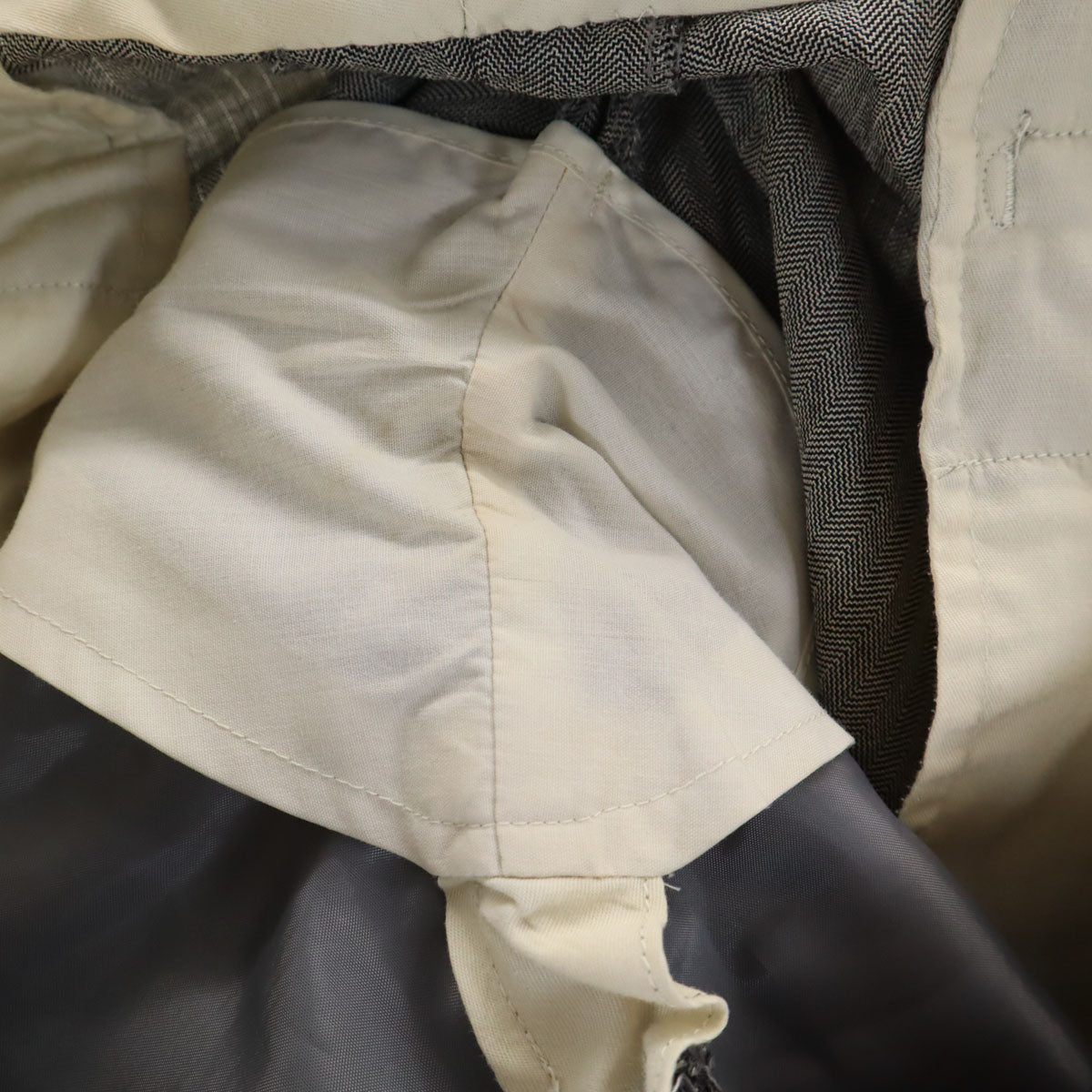 BURBERRY バーバリー 日本製 ウールブレンド スラックスパンツ 88 グレー 三陽商会 メンズ