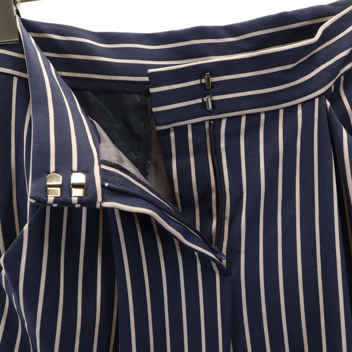 MAX&CO マックスアンドコー ストライプ柄 テーパードパンツ XS ネイビー系 BOUTIQUE ストレッチ レディース