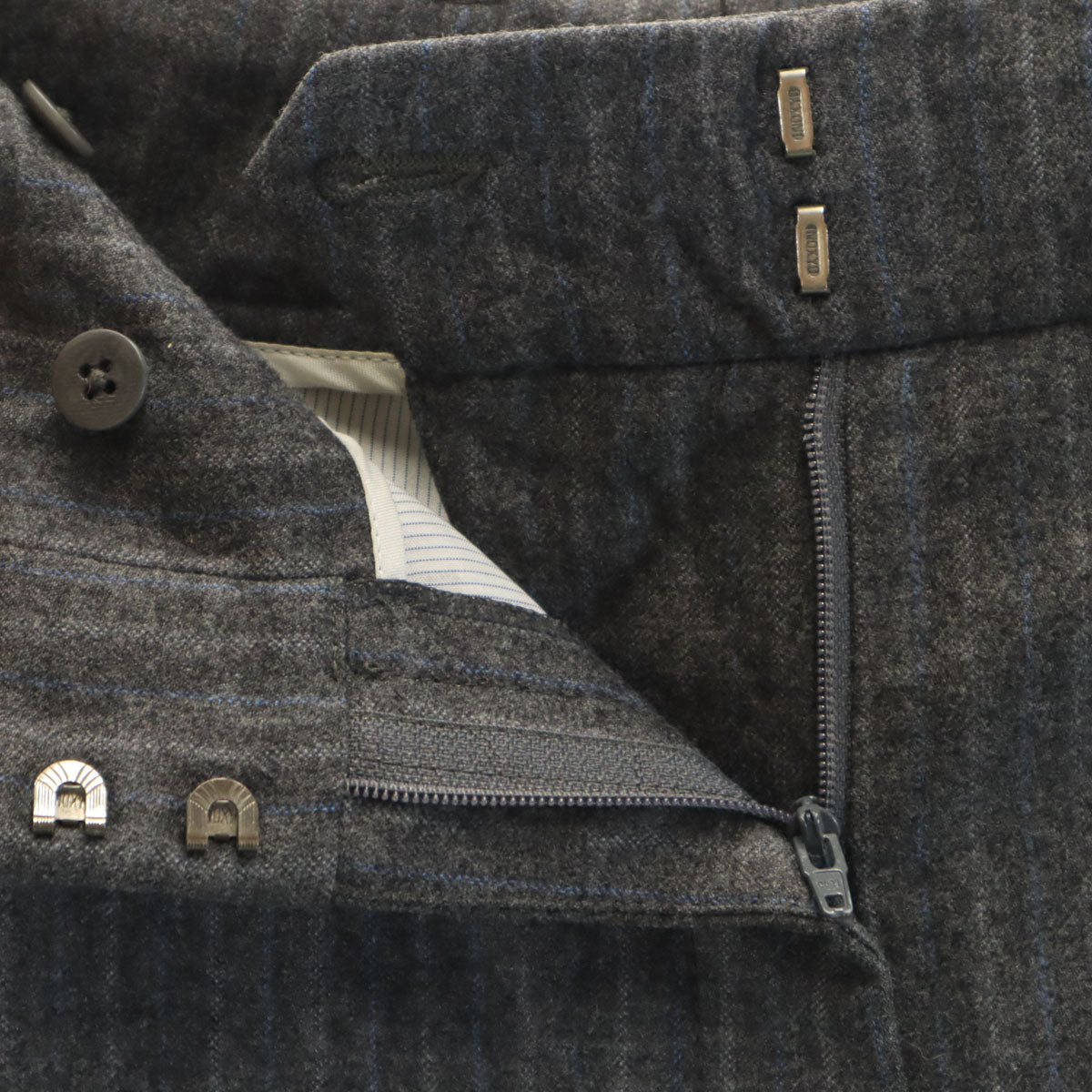 INCOTEX インコテックス ポルトガル製 ストライプ柄 ウールパンツ 42 グレー系 レディース