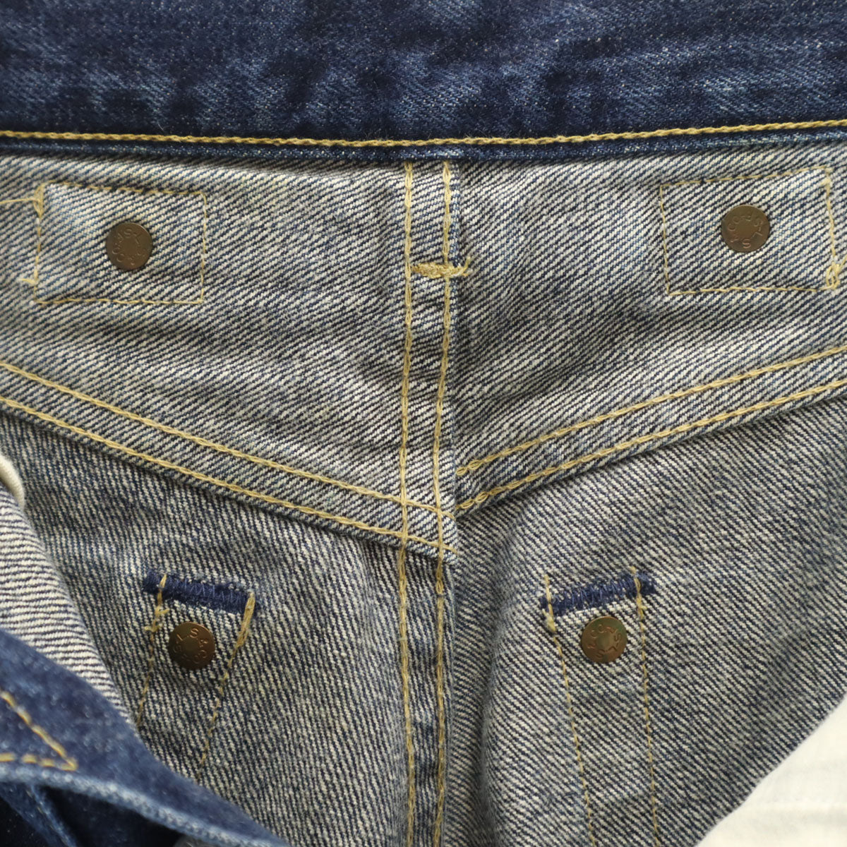 Levi's リーバイス 90s 702 日本製 赤耳 ビッグE オールド ストレートデニムパンツ W29 インディゴ ジーンズ 隠しリベット セルビッチ シンチバック メンズ