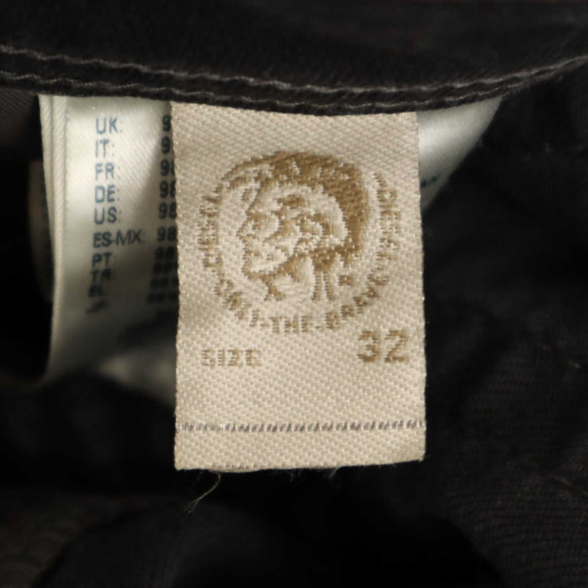 DIESEL ディーゼル BELTHER スリム テーパードパンツ W32 ブラック 0679F メンズ