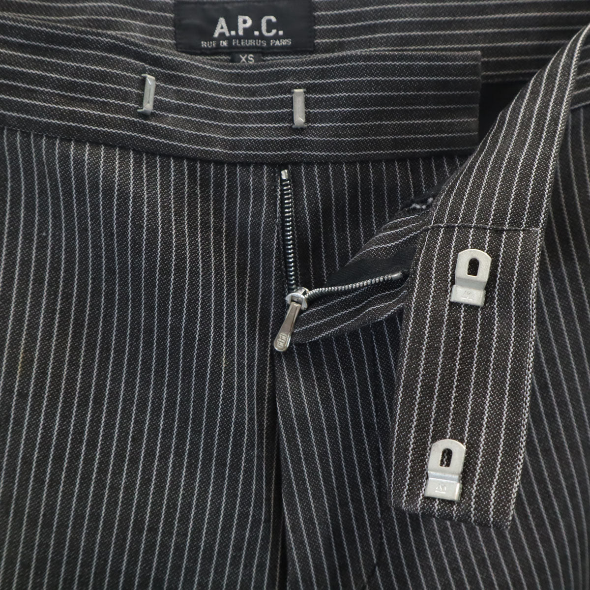 A.P.C. アーペーセー フランス製 ストライプ柄 ストレートパンツ XS チャコールグレー メンズ