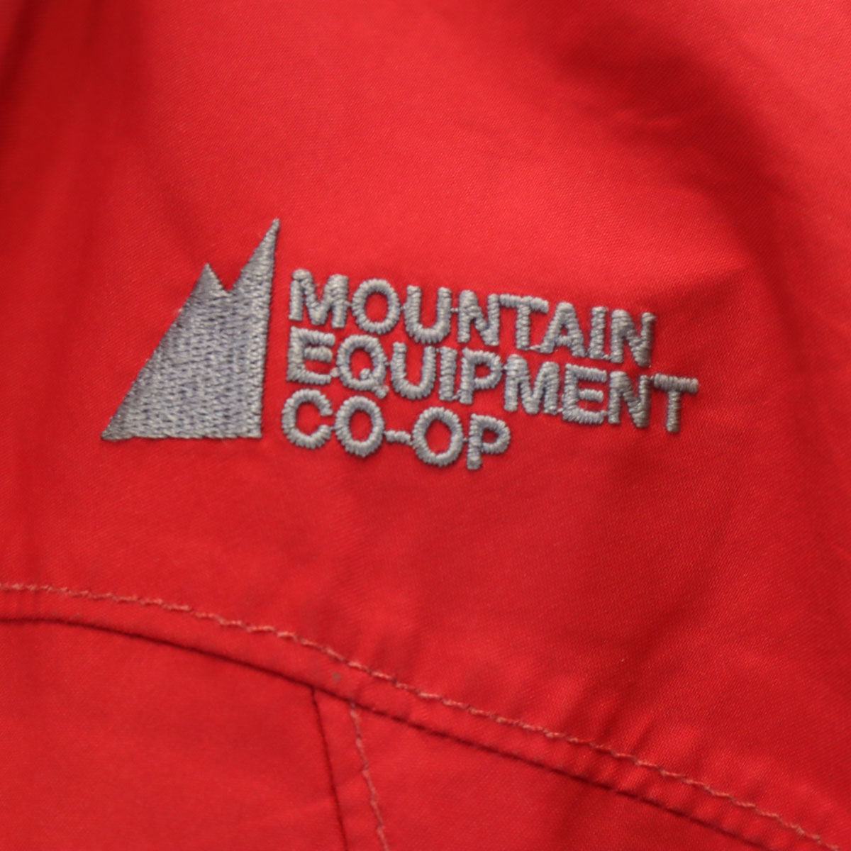 マウンテンイクイップメントコープ カナダ製 ゴアテックス マウンテンパーカー L レッド アウトドア レディース