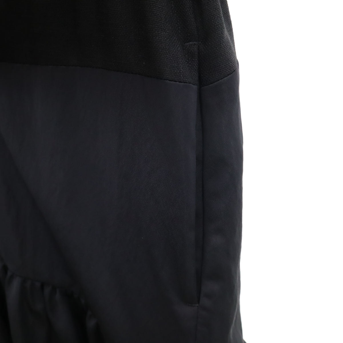 AKIRANAKA アキラナカ 日本製 フレンチスリーブ 異素材切替 ロングワンピース 2 黒 レディース