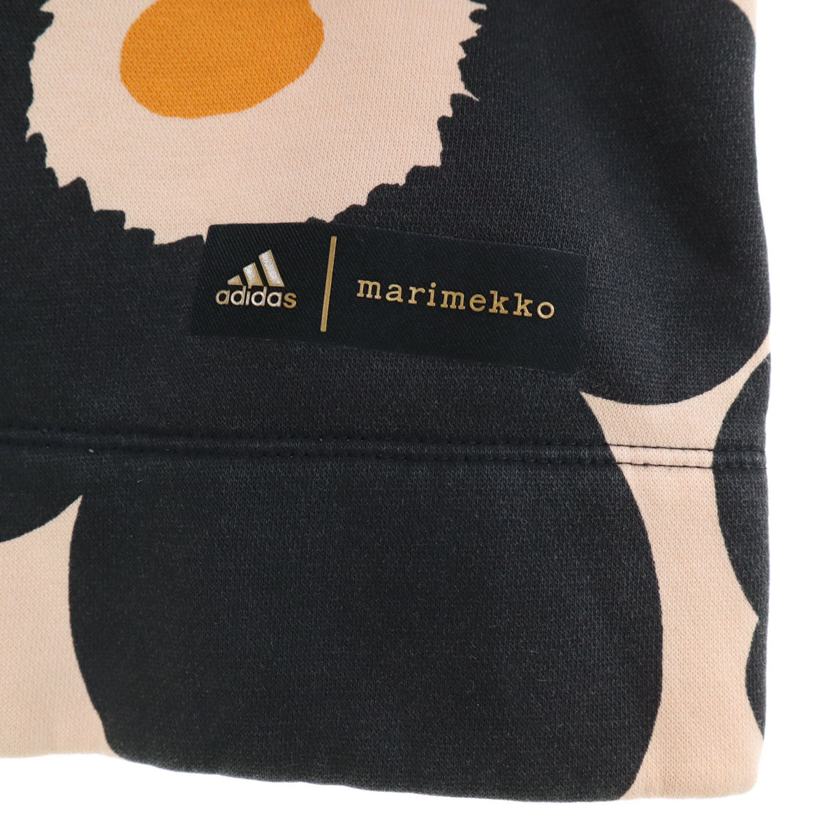 adidas アディダス MARIMEKKO マリメッコ コラボ 総柄 長袖 スウェット ワンピース OT ブラック系 裏起毛 レディース