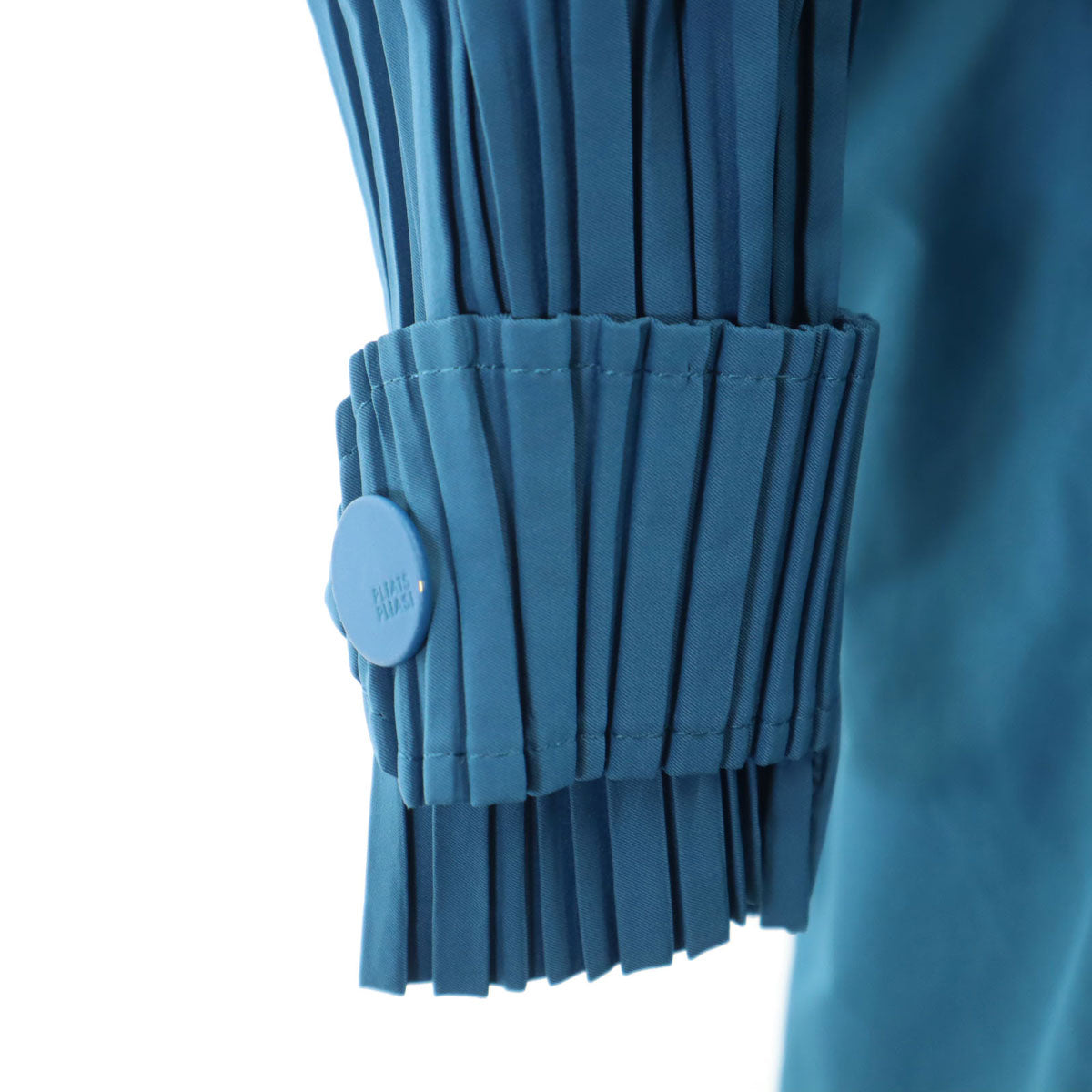 PLEATS PLEASE ISSEY MIYAKE. プリーツプリーズイッセイミヤケ 日本製 中綿コート ブルー系 レディース