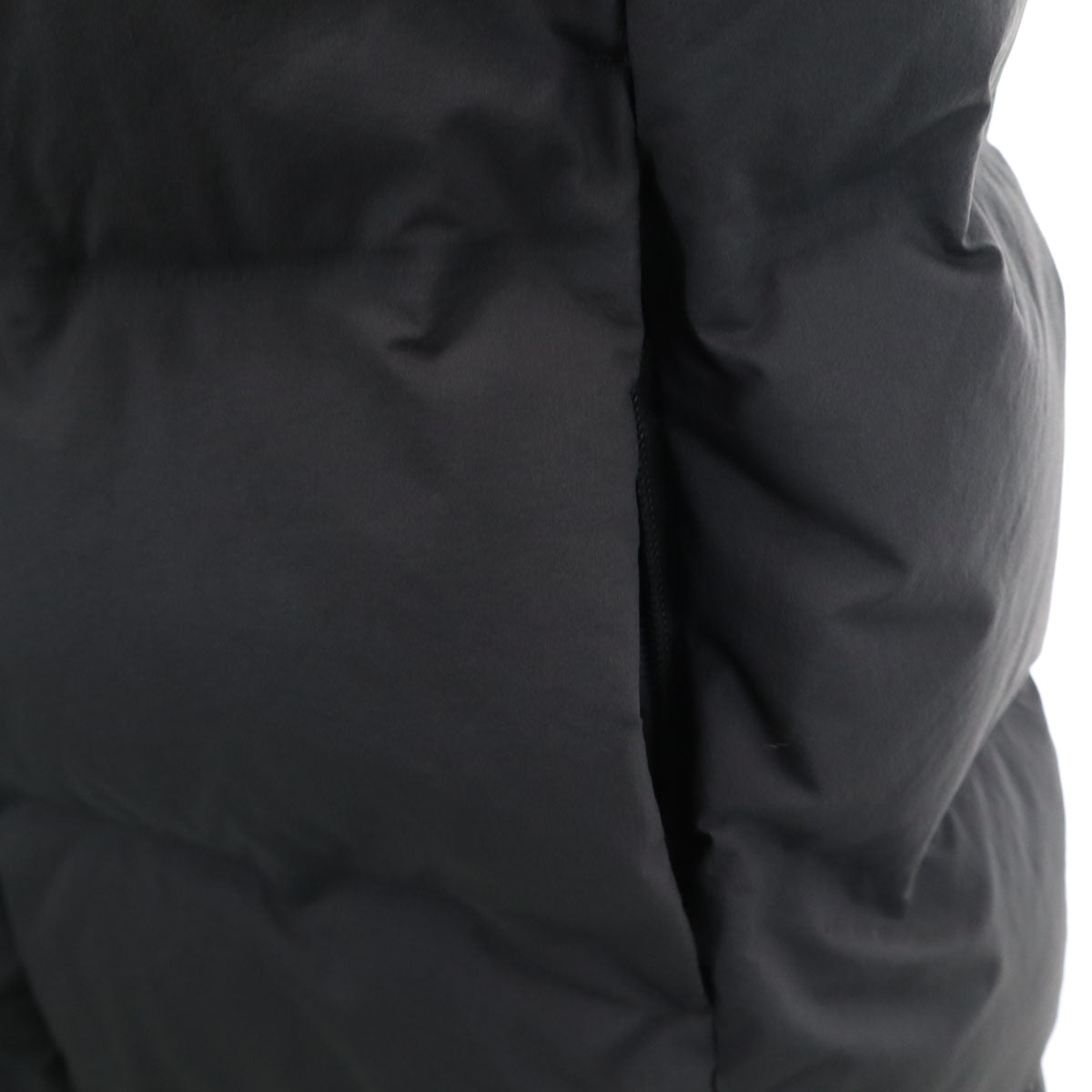 UNIQLO ユニクロ シームレス ダウンパーカー L ブラック メンズ