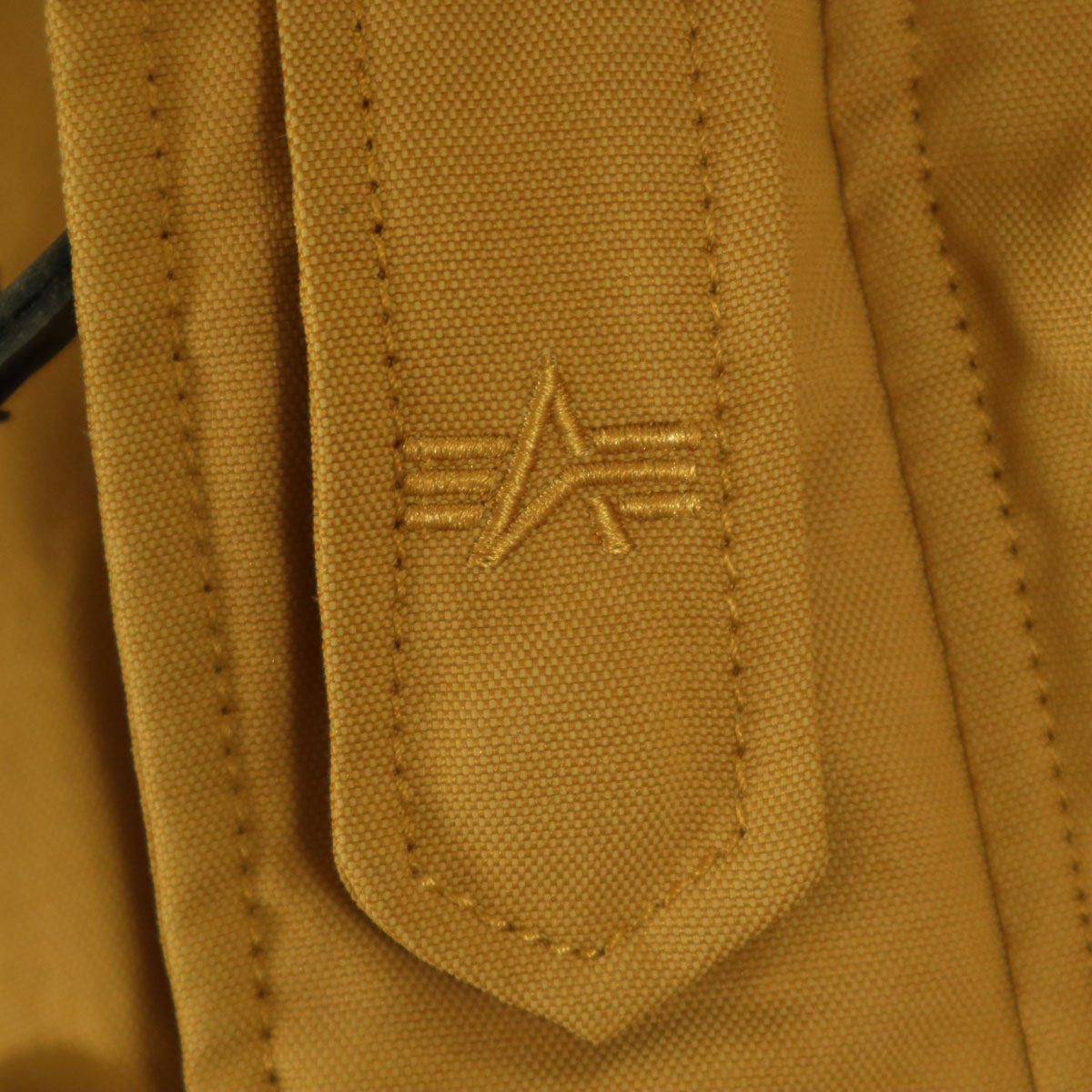 ALPHA INDUSTRIES INC アルファインダストリーズ 中綿コート M マスタード メンズ