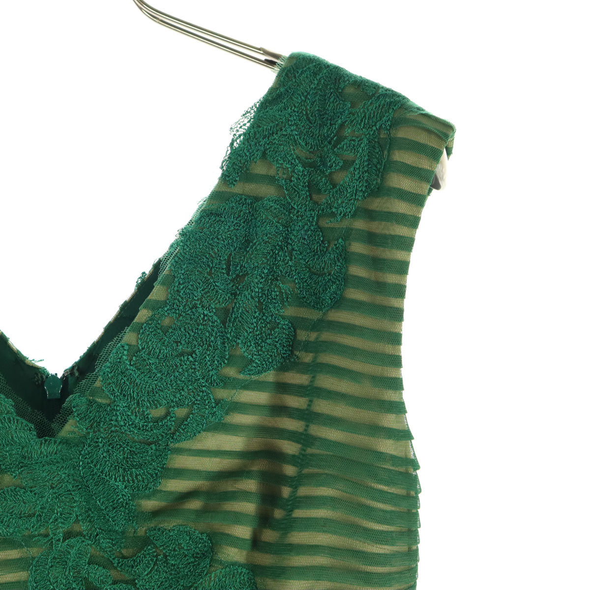 美品 TADASHI SHOJI タダシショージ 刺繍 ノースリーブ ネック ミニワンピース グリーン レディース