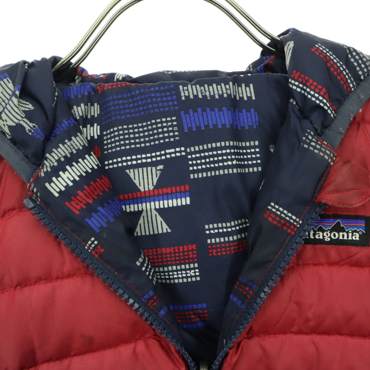 patagonia パタゴニア リバーシブル 総柄 ワンポイントロゴ 長袖 ダウンジャケット ネイビー 品番61371 キッズ