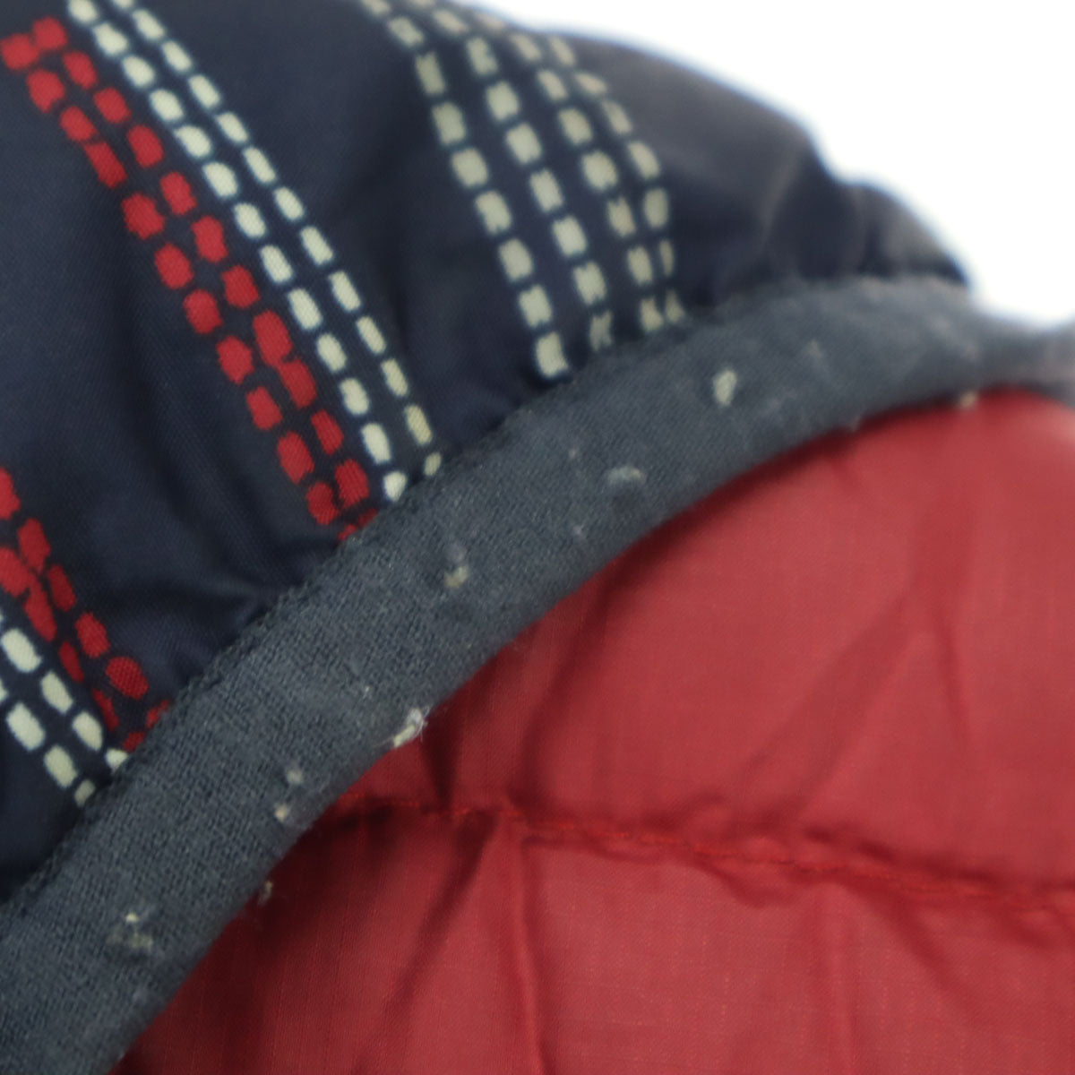 patagonia パタゴニア リバーシブル 総柄 ワンポイントロゴ 長袖 ダウンジャケット ネイビー 品番61371 キッズ