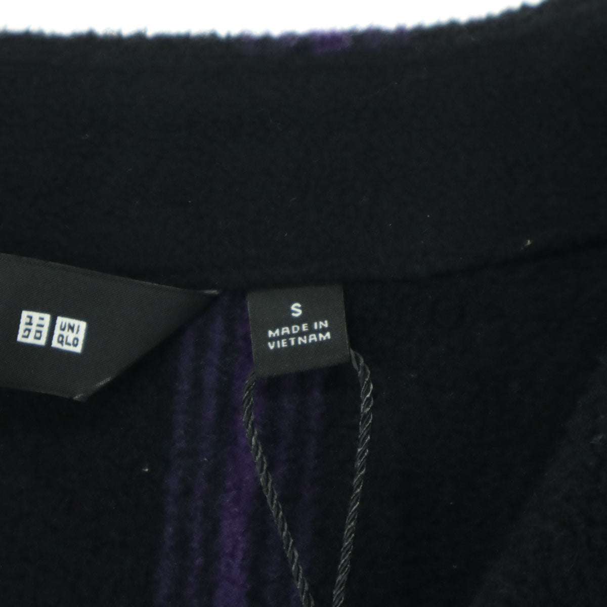 未使用 UNIQLO ユニクロ NEEDLES ニードルズ コラボ ワンポイントロゴ ストライプ柄 長袖 フリース カーディガン S ブラック メンズ