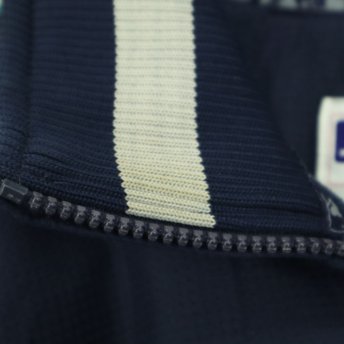 Majestic マジェスティック シアトルマリナーズ 英字 長袖 ナイロン スタジャン L ネイビー メンズ