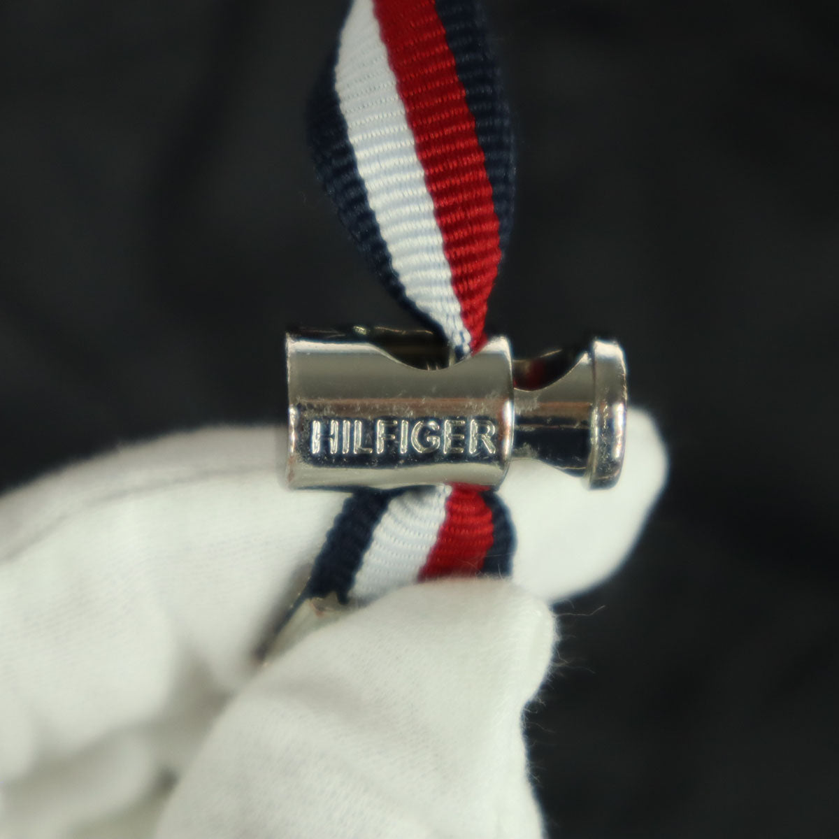 TOMMY HILFIGER トミーヒルフィガー ナイロン ワンポイントロゴ 長袖 中綿コート L ブラック レディース