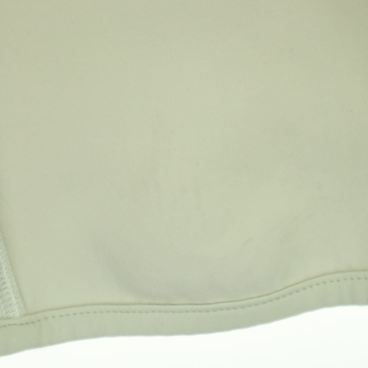 lululemon ルルレモン ワンポイントロゴ 長袖 ナイロンジャケット S ホワイト プルオーバー レディース